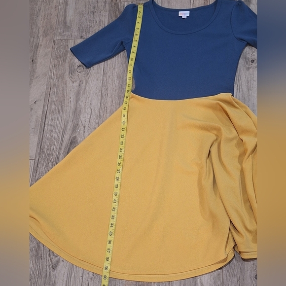 Lularoe  Amelia Blue& Gold Colorblock Dress sz M #760 - Picture 9 of 9